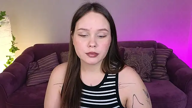 Snapshot of miki_miki_cutie_ chatting on 01.16.25 miki miki cutie online show from 01.16.25