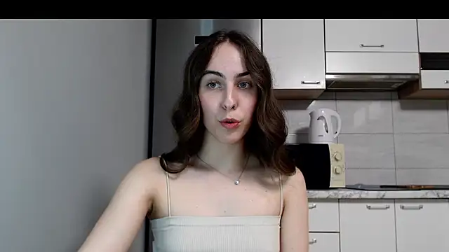 Snapshot of SierraSky_ chatting on 05.16.26 SierraSky online show from 05.16.26