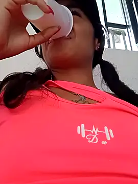 Leslly  online show from 03.09.25