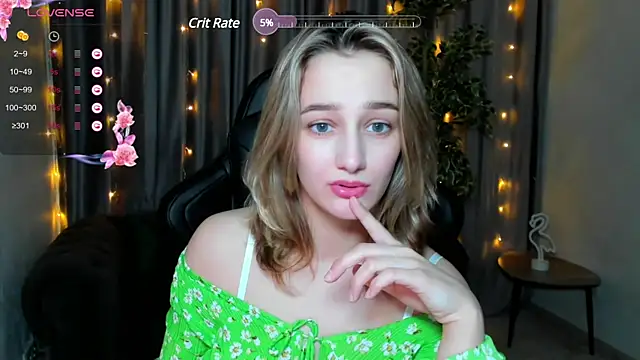 Snapshot of Sinty_Noria chatting on 01.25.25 Sinty Noria online show from 01.25.25