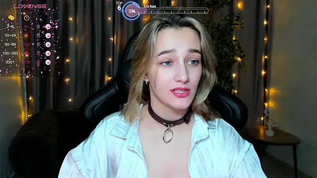 Snapshot of Sinty_Noria chatting on 01.27.25 Sinty Noria online show from 01.27.25