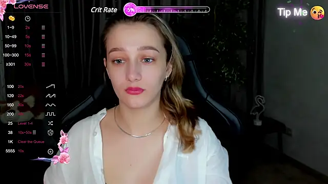 Snapshot of Sinty_Noria chatting on 03.19.25 Sinty Noria online show from 03.19.25