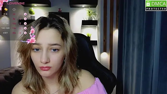 Snapshot of Sinty_Noria chatting on 03.23.25 Sinty Noria online show from 03.23.25