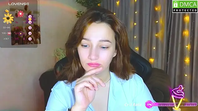 Snapshot of Sinty_Noria chatting on 09.25.25 Sinty Noria online show from 09.25.25