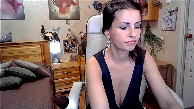 Kendra Mom online show from 11.28.25