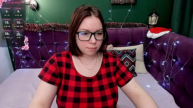 Snapshot of Emily_Amorre chatting on 12.30.24 Emily Amorre online show from 12.30.24