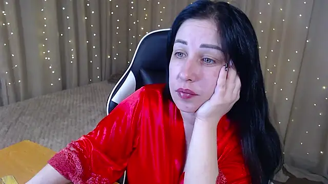 Snapshot of JillStevens chatting on 02.01.26 JillStevens online show from 02.01.26