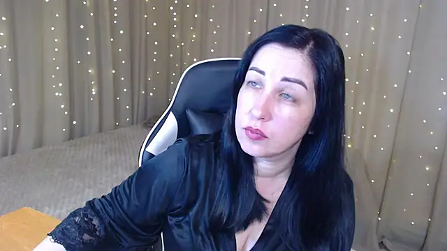 Snapshot of JillStevens chatting on 02.08.26 JillStevens online show from 02.08.26