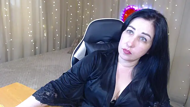 Snapshot of JillStevens chatting on 02.09.26 JillStevens online show from 02.09.26