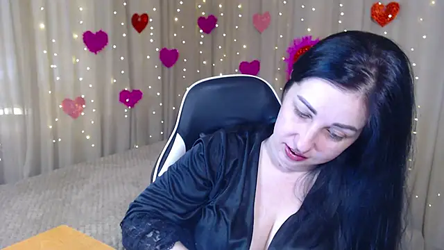 Snapshot of JillStevens chatting on 02.24.26 JillStevens online show from 02.24.26