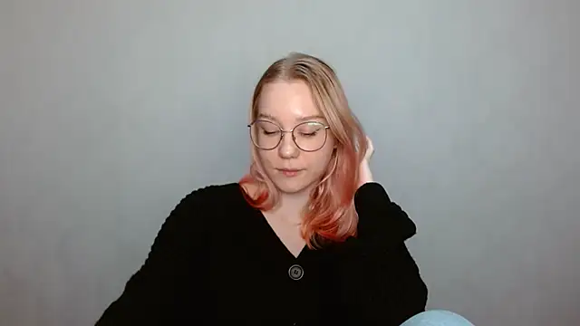 cindi hot online show from 12.16.24