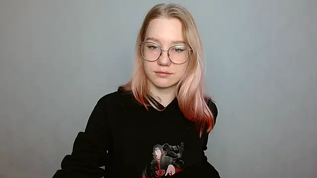 cindi hot online show from 12.24.24