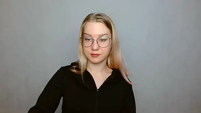 cindi hot online show from 01.25.25