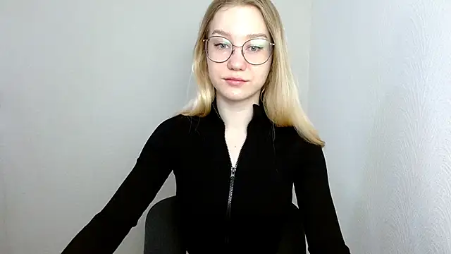 cindi hot online show from 03.13.25