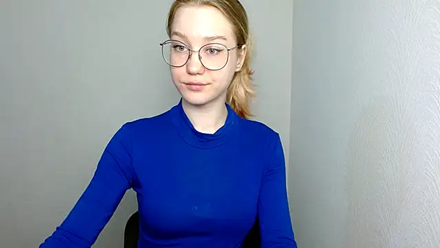 cindi hot online show from 03.15.25