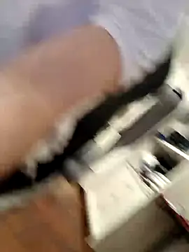 Snapshot of 1ninefellababy chatting on 03.11.25 1ninefellababy online show from 03.11.25