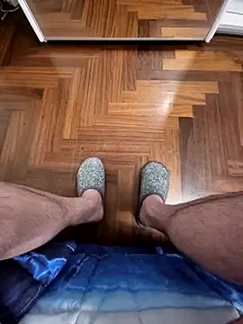 Snapshot of 1ninefellababy chatting on 12.21.25 1ninefellababy online show from 12.21.25