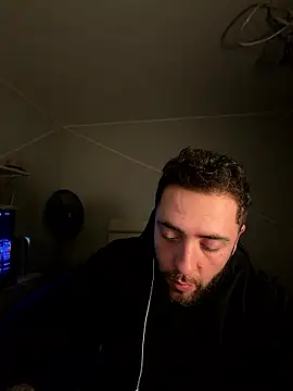 Snapshot of 1ninefellababy chatting on 01.15.26 1ninefellababy online show from 01.15.26