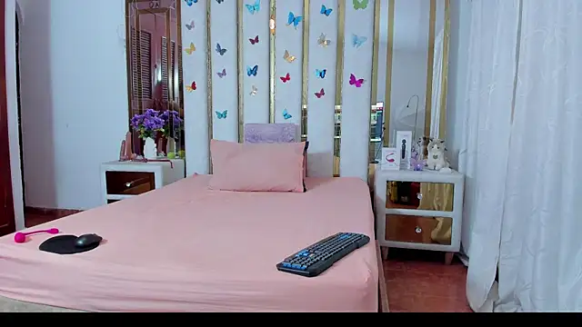 AnyelaGitanaMature online show from 10.04.25