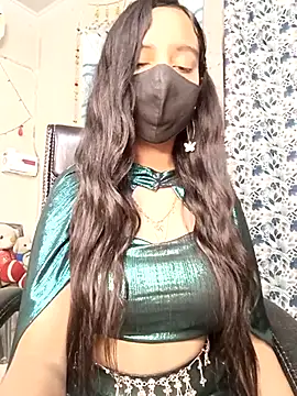 Snapshot of Parinaaz18 chatting on 02.02.26 Parinaaz18 online show from 02.02.26