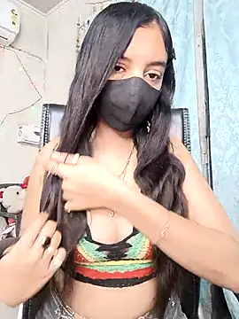 Snapshot of Parinaaz18 chatting on 02.20.26 Parinaaz18 online show from 02.20.26