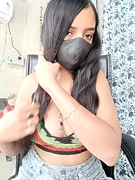 Parinaaz18 online show from 04.17.26