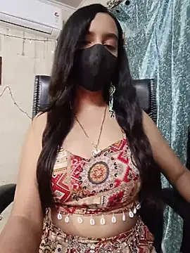 Snapshot of Parinaaz18 chatting on 05.25.26 Parinaaz18 online show from 05.25.26