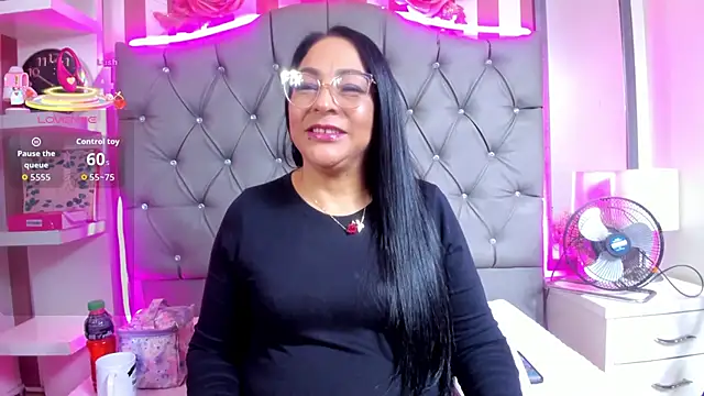 Gina Myers online show from 11.10.25