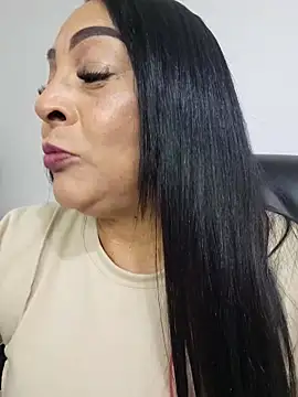 Snapshot of Gina_Myers chatting on 04.21.26 Gina Myers online show from 04.21.26