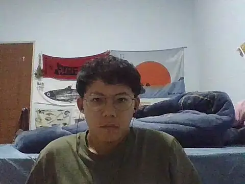 Snapshot of ZHIIz chatting on 02.28.26 ZHIIz online show from 02.28.26