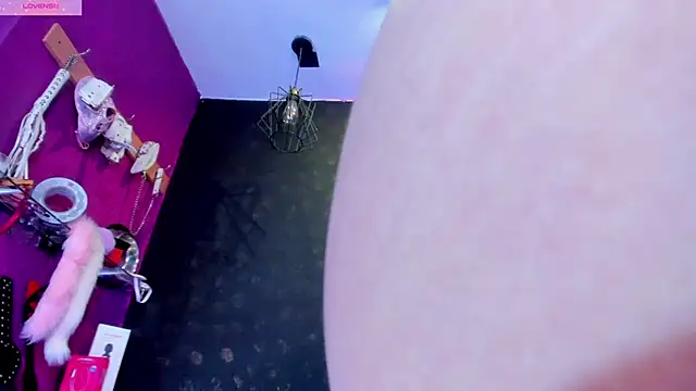 Alexa Slave online show from 04.02.26