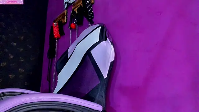 Alexa Slave online show from 04.13.26