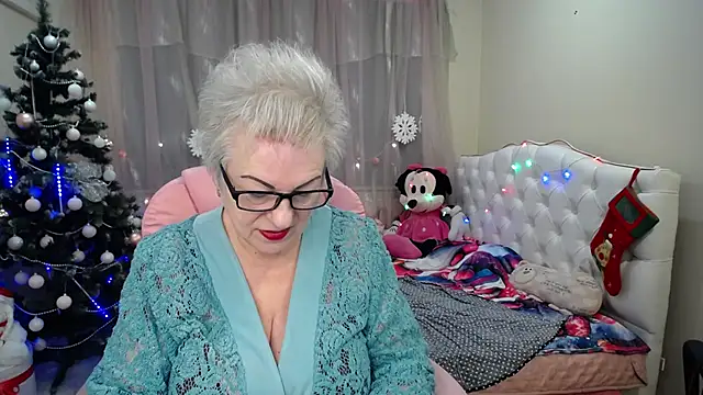 KayleSmoll online show from 01.22.25