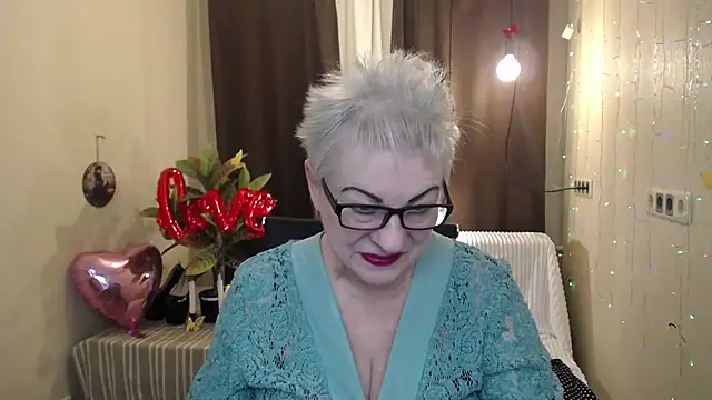 KayleSmoll online show from 02.15.25