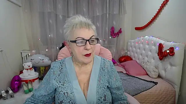 KayleSmoll online show from 03.08.25