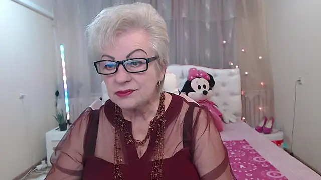 KayleSmoll online show from 09.16.25