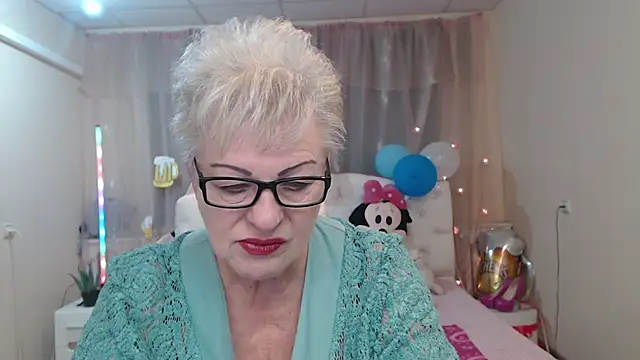 KayleSmoll online show from 09.27.25