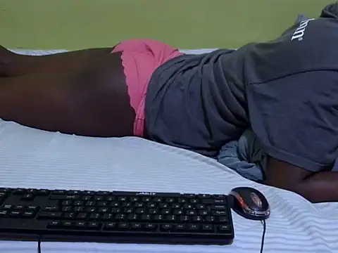 Snapshot of QUEEN-LIZ chatting on 11.09.25 QUEEN-LIZ online show from 11.09.25