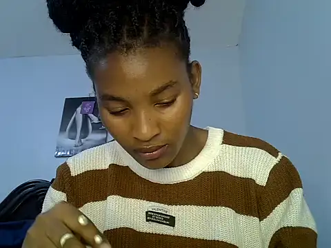 Snapshot of cute-alexis chatting on 05.04.26 cute-alexis online show from 05.04.26