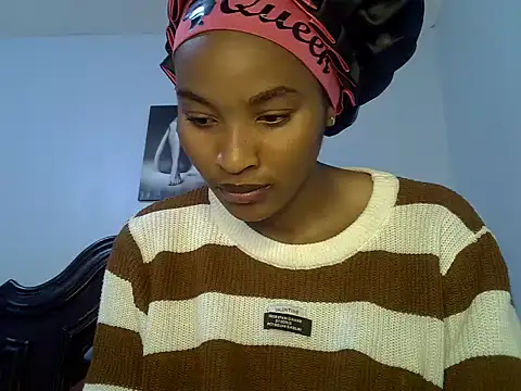 Snapshot of cute-alexis chatting on 05.10.26 cute-alexis online show from 05.10.26