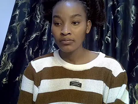 Snapshot of cute-alexis chatting on 05.13.26 cute-alexis online show from 05.13.26