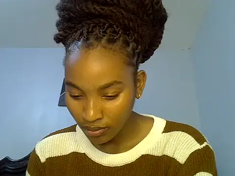 Snapshot of cute-alexis chatting on 05.14.26 cute-alexis online show from 05.14.26