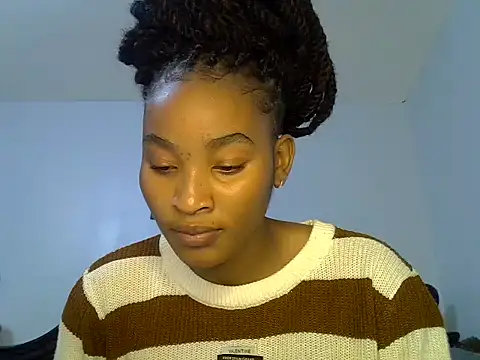Snapshot of cute-alexis chatting on 06.13.26 cute-alexis online show from 06.13.26