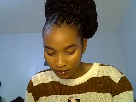 Snapshot of cute-alexis chatting on 06.14.26 cute-alexis online show from 06.14.26