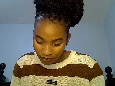 Snapshot of cute-alexis chatting on 06.15.26 cute-alexis online show from 06.15.26
