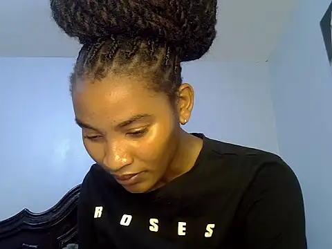 Snapshot of cute-alexis chatting on 06.18.26 cute-alexis online show from 06.18.26