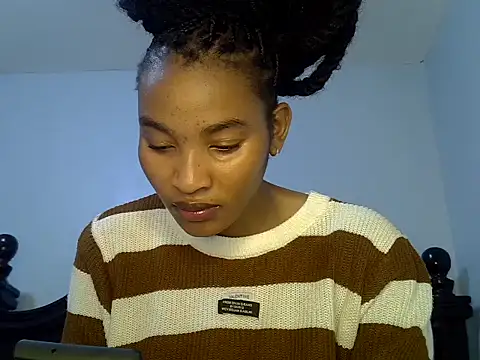 Snapshot of cute-alexis chatting on 06.22.26 cute-alexis online show from 06.22.26