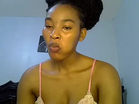 Snapshot of cute-alexis chatting on 06.26.26 cute-alexis online show from 06.26.26