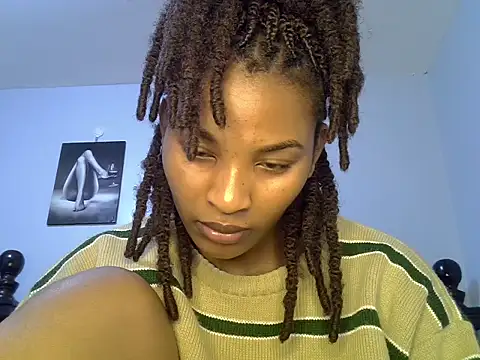 Snapshot of cute-alexis chatting on 07.08.26 cute-alexis online show from 07.08.26