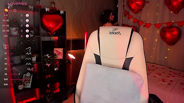 Snapshot of sensualily chatting on 02.13.26 sensualily online show from 02.13.26